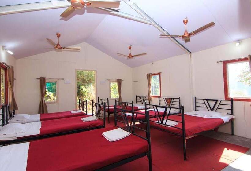 Resort Nature Trails Dabhosa, Jawhar