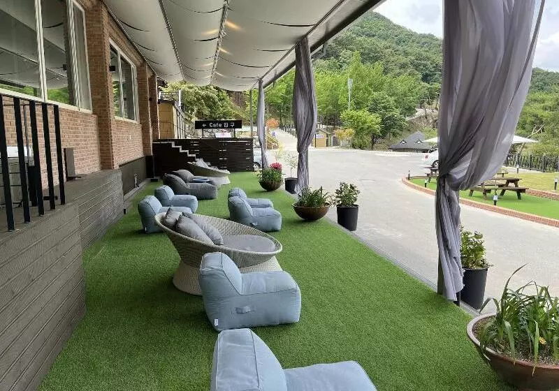 Lomakeskus Nine Valley Park