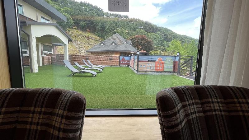 אתר נופש Nine Valley Park