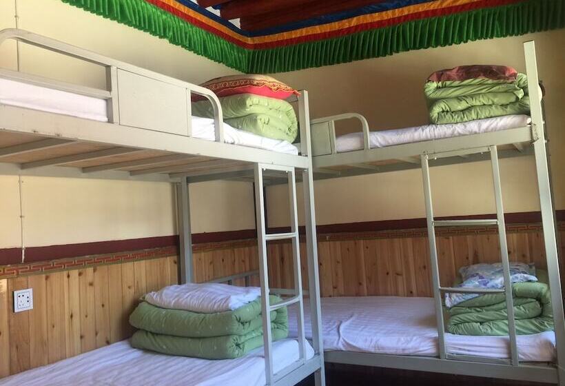 Yangkor Tibetan Homestay Hostel