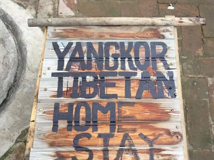 Yangkor Tibetan Homestay Hostel