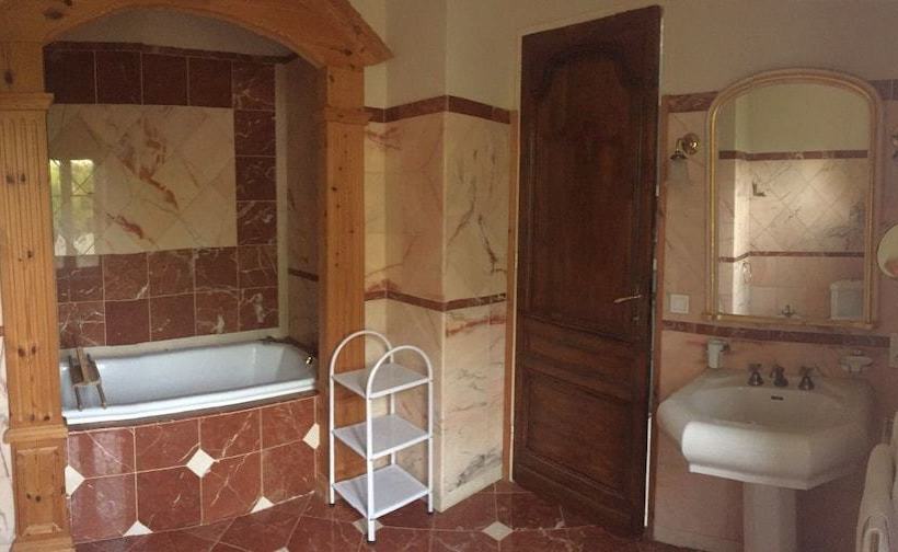 مبيت وإفطار Domaine Des Monges  Chambres D Hotes