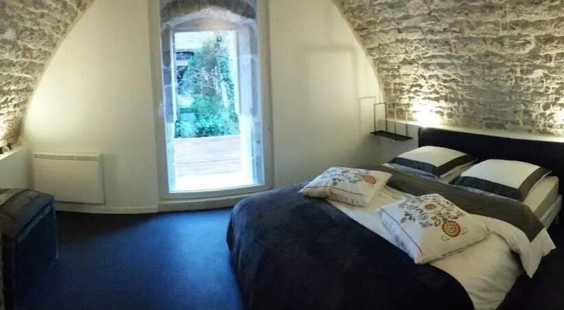 ベッドアンドブレックファースト Gite De Pierre Et De Lumière