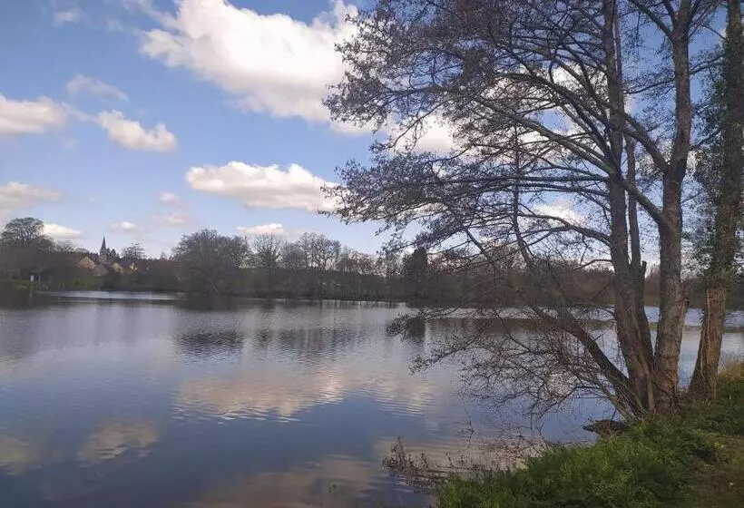 Aamiaismajoitus (B&B) La Chaussee D Olivet En Mayenne