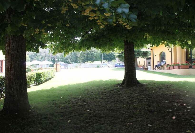 فندق فئة نجمة واحدة La Giurranda Country Residence