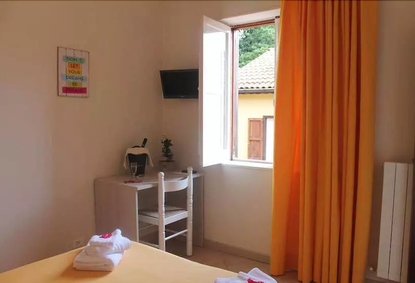 Hostelli La Giurranda Country Residence