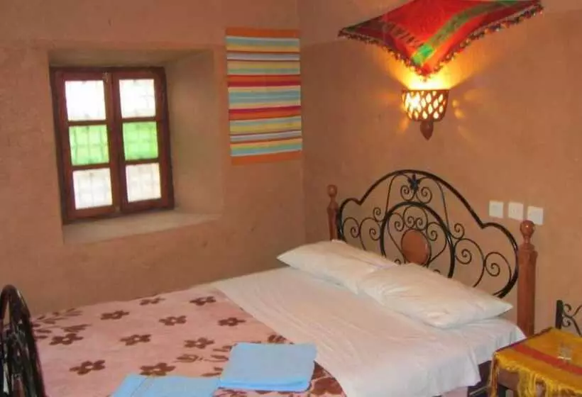 Hotelli Auberge Ouadjou