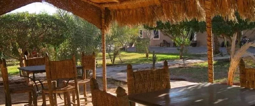 Hotelli Auberge Ouadjou