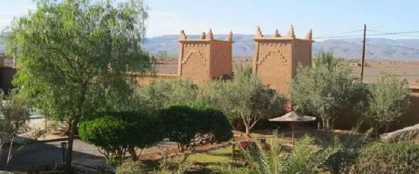 Hotelli Auberge Ouadjou