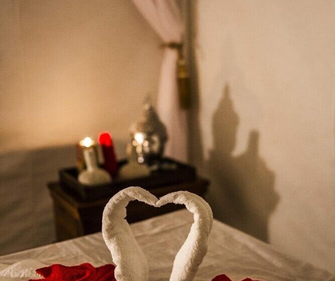 Отель Dhora Desert Resort & Spa By Eight Continents