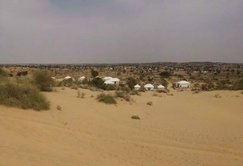 ホテル Dhora Desert Resort & Spa By Eight Continents