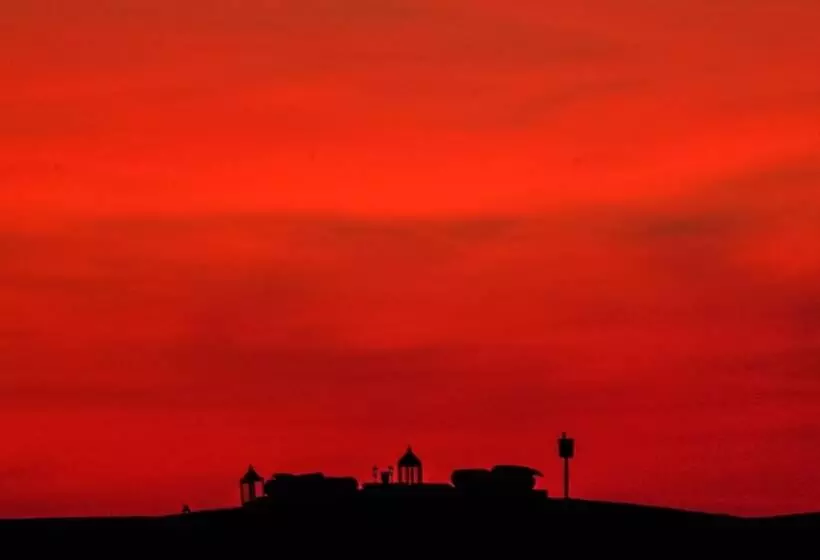 ホテル Dhora Desert Resort & Spa By Eight Continents