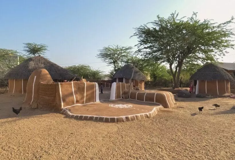 ホテル Dhora Desert Resort & Spa By Eight Continents