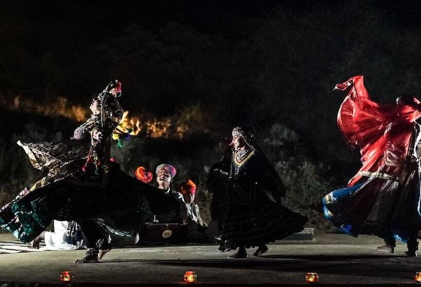 Отель Dhora Desert Resort & Spa By Eight Continents