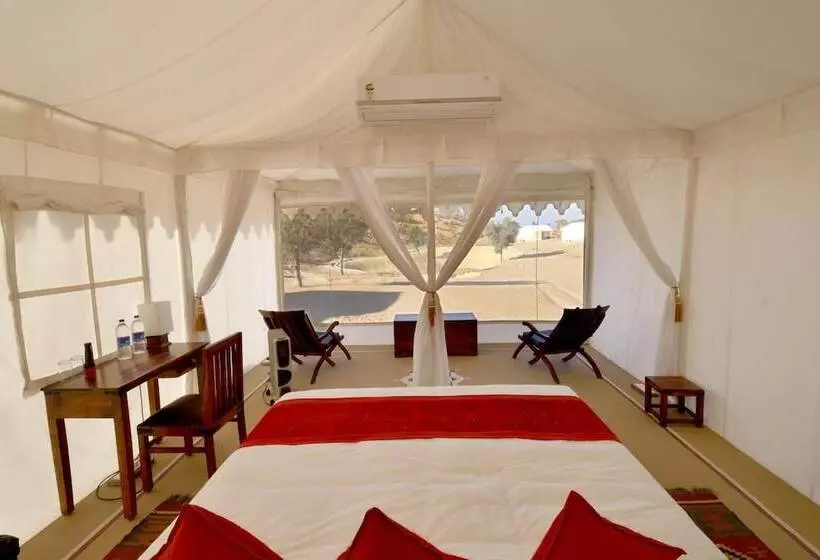 ホテル Dhora Desert Resort & Spa By Eight Continents