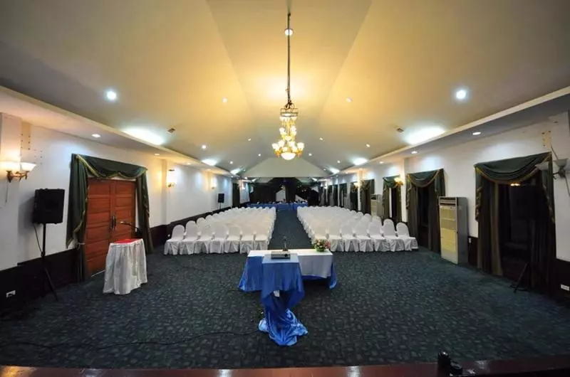 Hotelli Home And Hill Resort