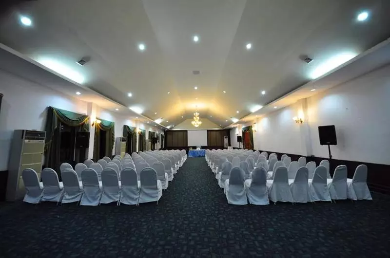 Hotelli Home And Hill Resort