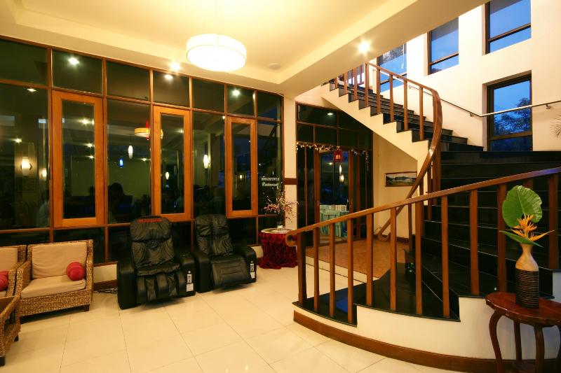 Otel Home And Hill Resort