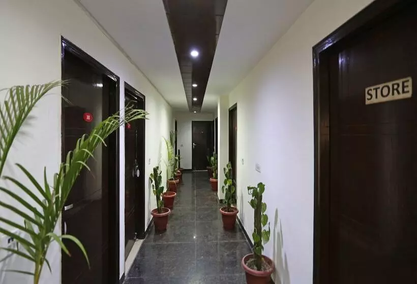 Hotel Kehar Palace By Oyo Rooms