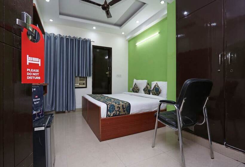 فندق Kehar Palace By Oyo Rooms