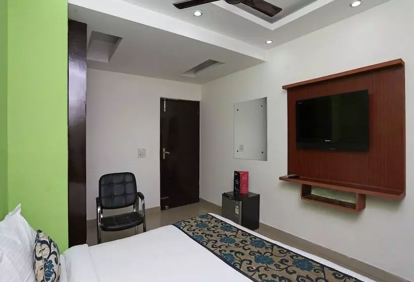 Hotel Kehar Palace By Oyo Rooms