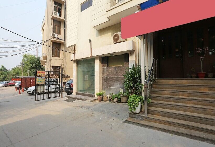 فندق Kehar Palace By Oyo Rooms