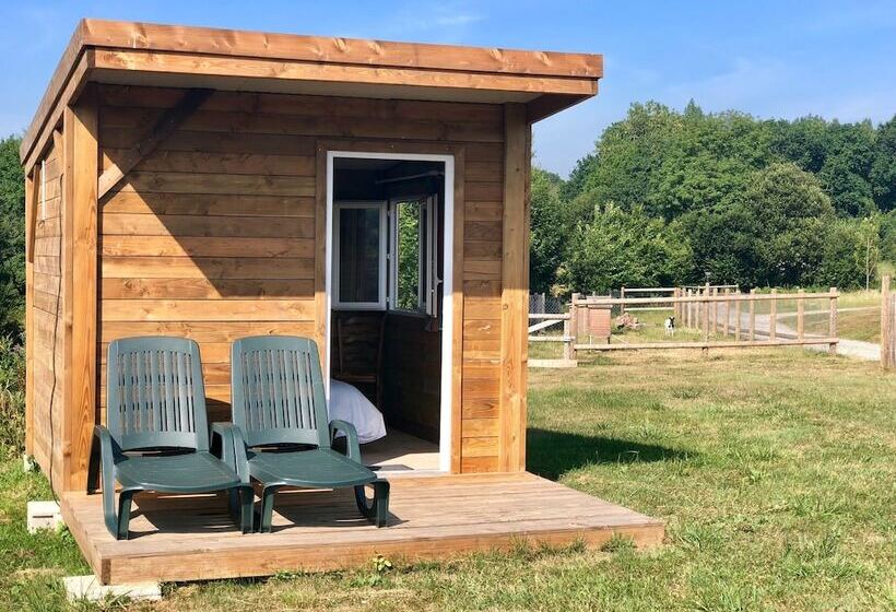 ホテル O2 Camping