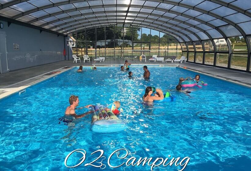 ホテル O2 Camping