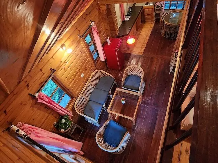 Hotelli The Chalets Naldehra