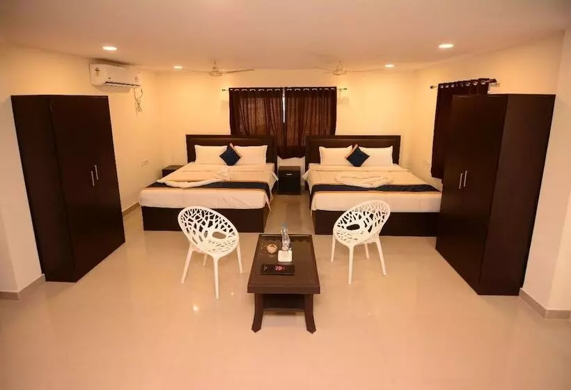 La Macaw Resort