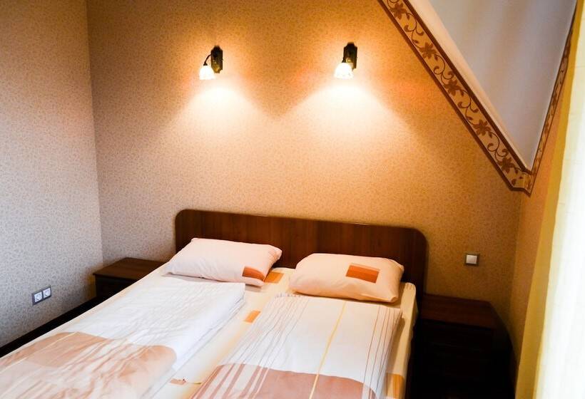 פנסיון Guest House Hutor Mushkino