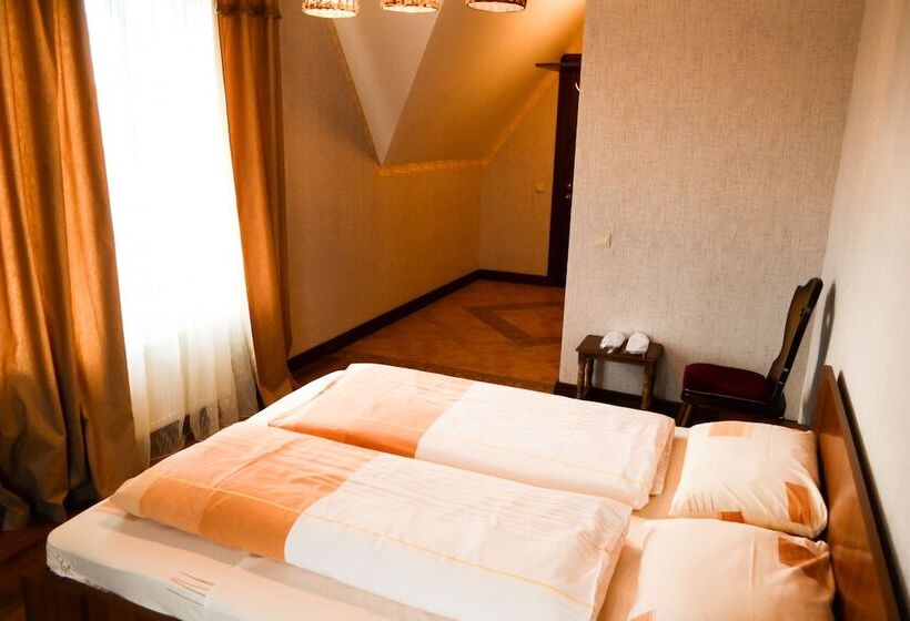 פנסיון Guest House Hutor Mushkino