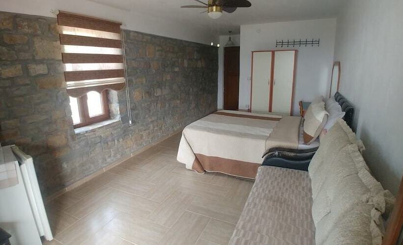 ペンション Kastro Konak Boutique Otel