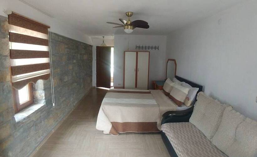 ペンション Kastro Konak Boutique Otel