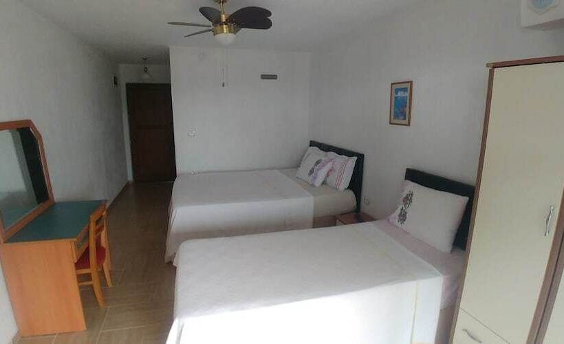 ペンション Kastro Konak Boutique Otel