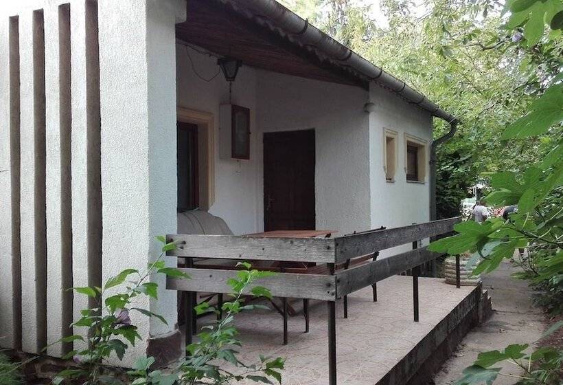 Пансион Pöttyös Fanni Vendégház