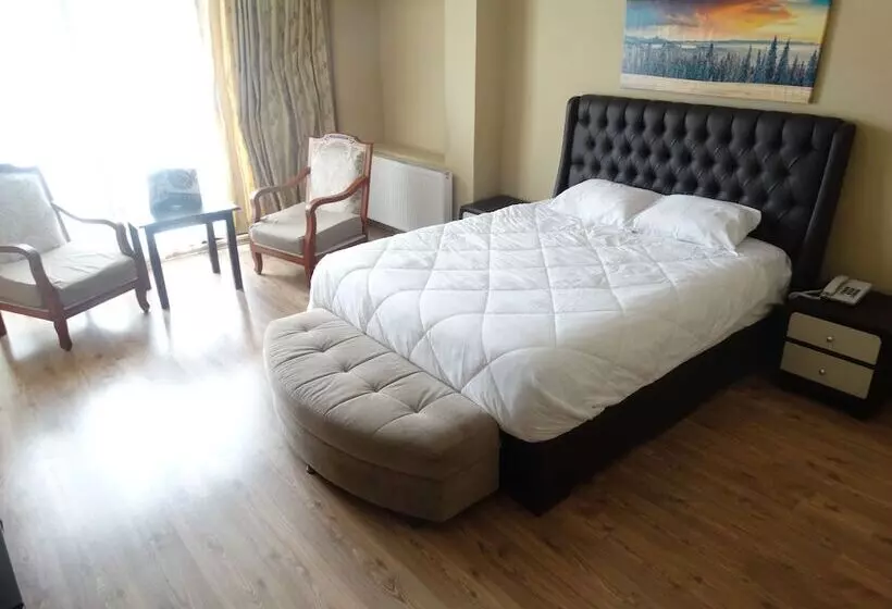 Yakamoz Otel