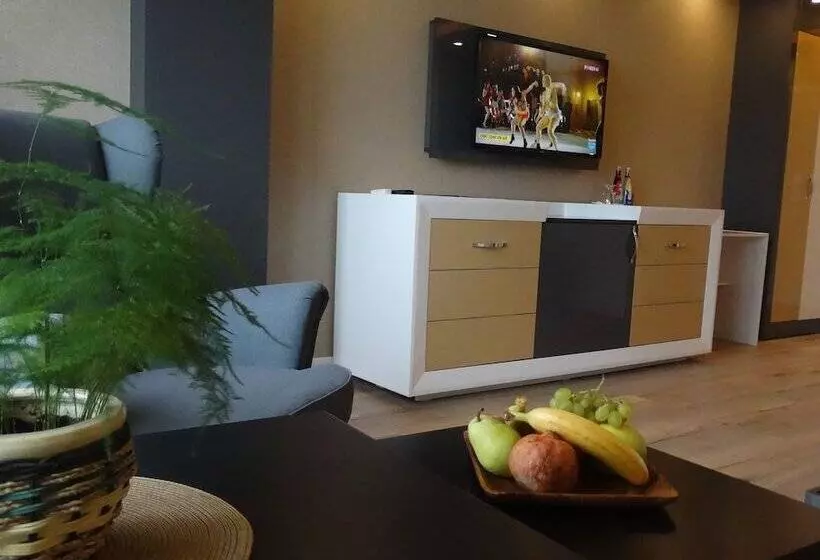 Yakamoz Otel