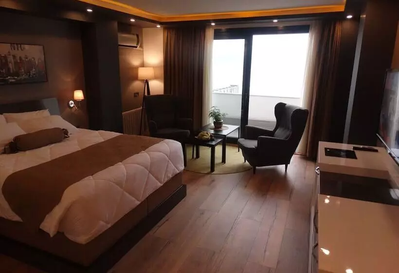 Yakamoz Otel