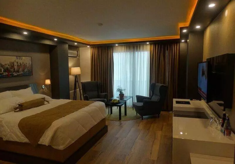 Yakamoz Otel