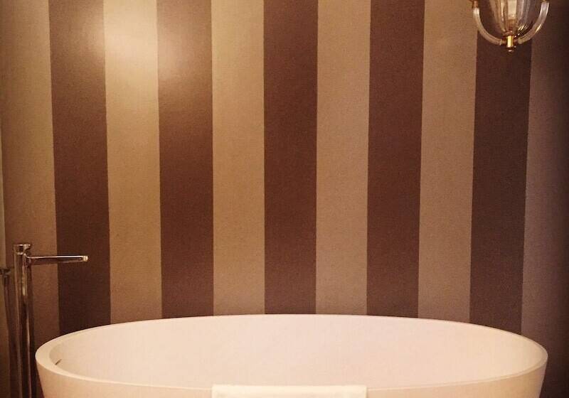 ベッドアンドブレックファースト Casavostra  Ambience Suites