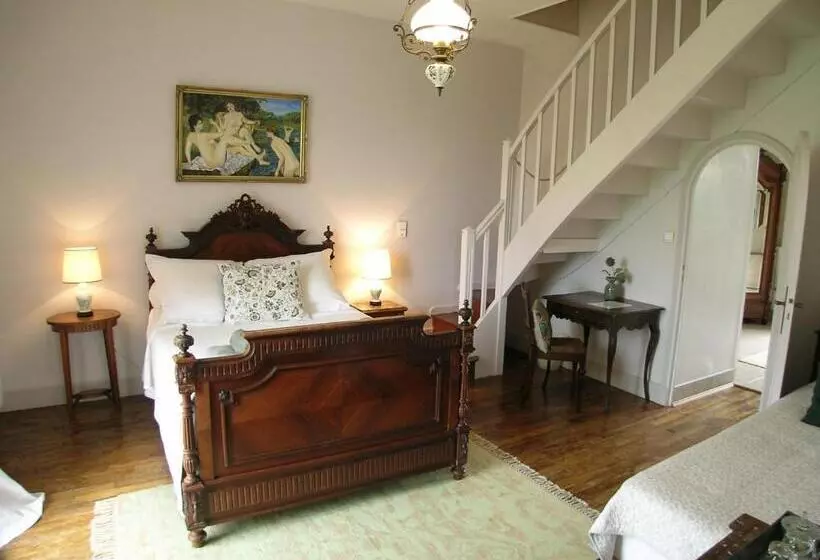 ベッドアンドブレックファースト Château Du Bourbet