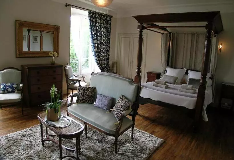 ベッドアンドブレックファースト Château Du Bourbet