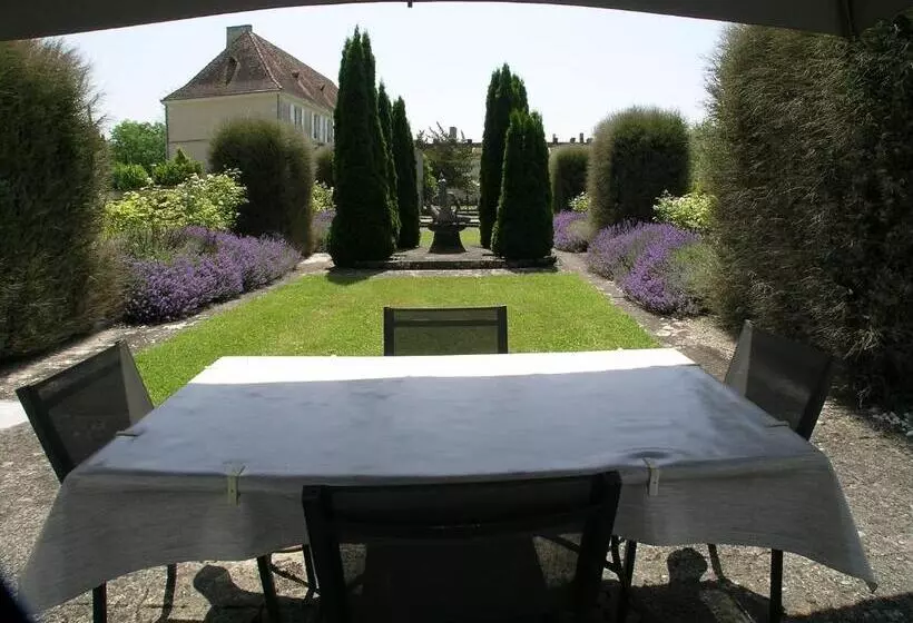 ベッドアンドブレックファースト Château Du Bourbet