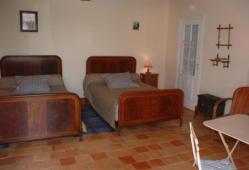 مبيت وإفطار Domaine Les Galards