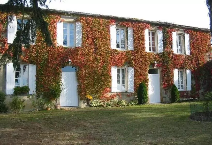 Aamiaismajoitus (B&B) Chambres D Hôtes Domaine Du Bouchon