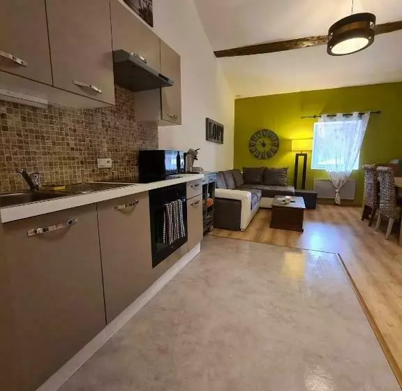 ベッドアンドブレックファースト Maison Le Trèfle