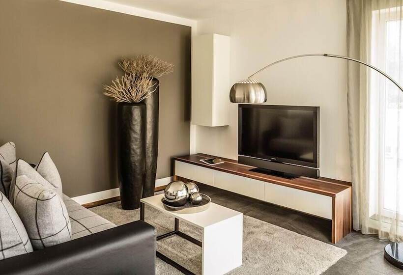 Hidalgo Suites & Restaurant