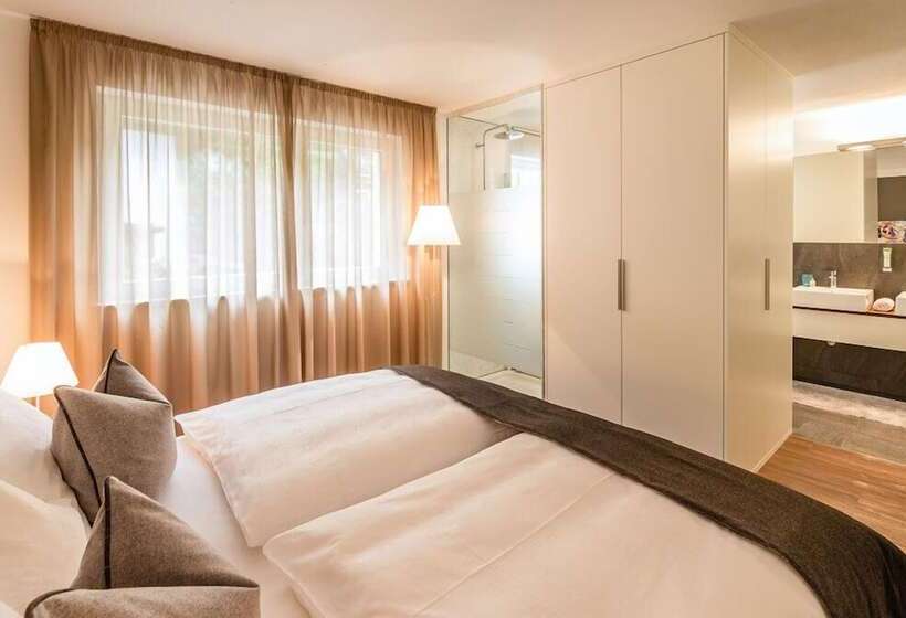 Hidalgo Suites & Restaurant