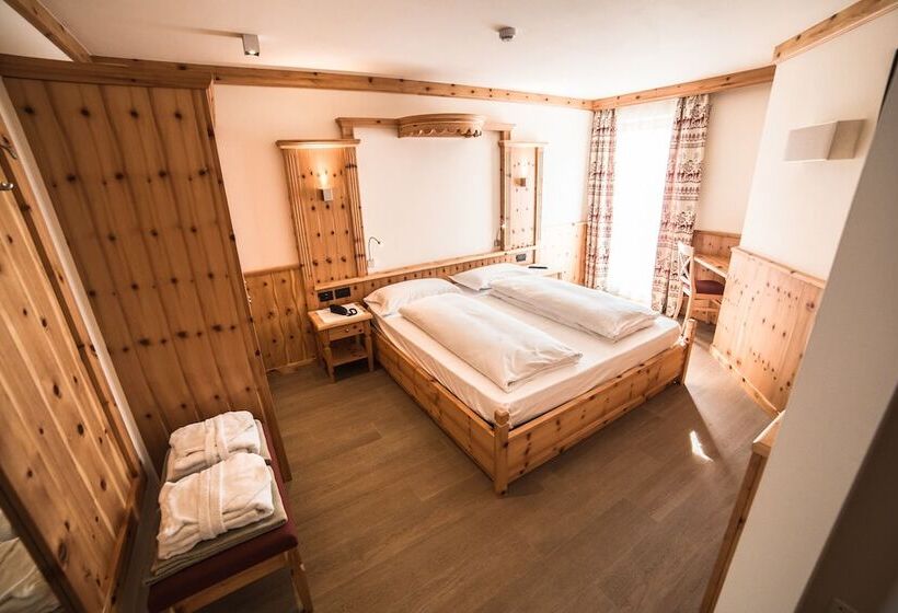 簡易ホテル Garnì Paradisi   Wellness & Spa